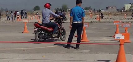 लाइसेन्स नलिएका दुईपाङ्ग्रे सवारी चालकका हकमा सर्वोच्चको नयाँ सिद्धान्त