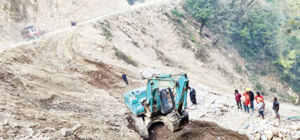 एक साताका लागि चित्लाङ–चन्द्रागिरि सडक  बन्द