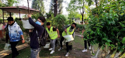 हरियाली प्रवर्द्धन कार्यक्रम अन्तर्गत महानगरपालिकाले रोप्दै बिरुवा