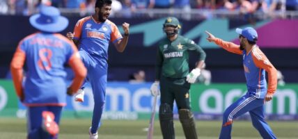 रोमाञ्चक खेलमा भारतसँग पाकिस्तान पराजित