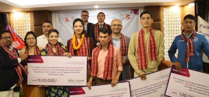 एनसेल फाउन्डेसनद्वारा पलेशा र अन्य पारा खेलाडीहरु नगद पुरस्कार सहित सम्मानित