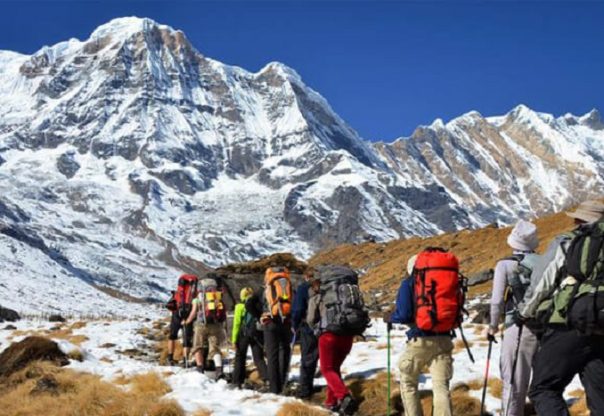 पर्यटकलाई पदयात्रामा नजान प्रशासनको आग्रह