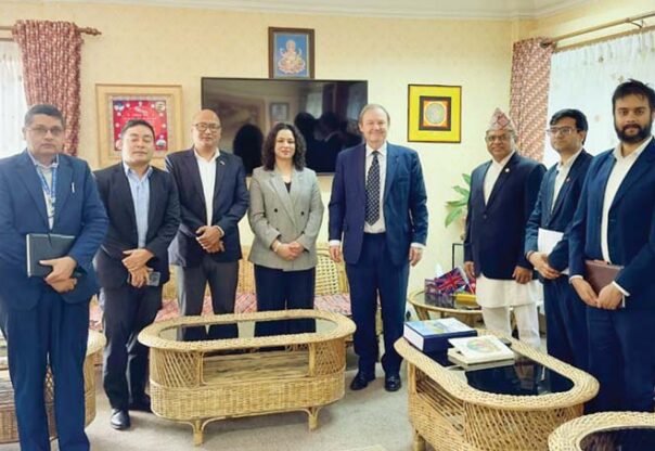 बेलायती निजी क्षेत्रलाई नेपालमा लगानी गर्न आग्रह