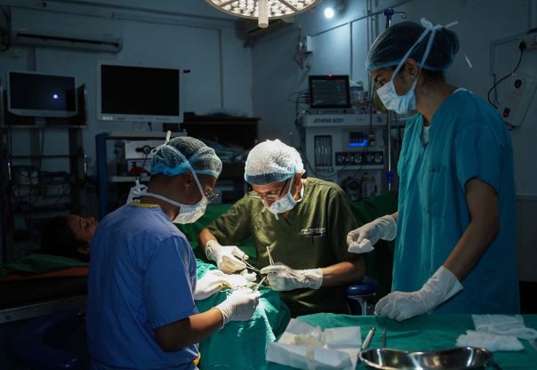 नबिल निःशुल्क जलन उपचार शिविर सम्पन्न, ६५ जना जलनका बिरामीहरुको उपचार