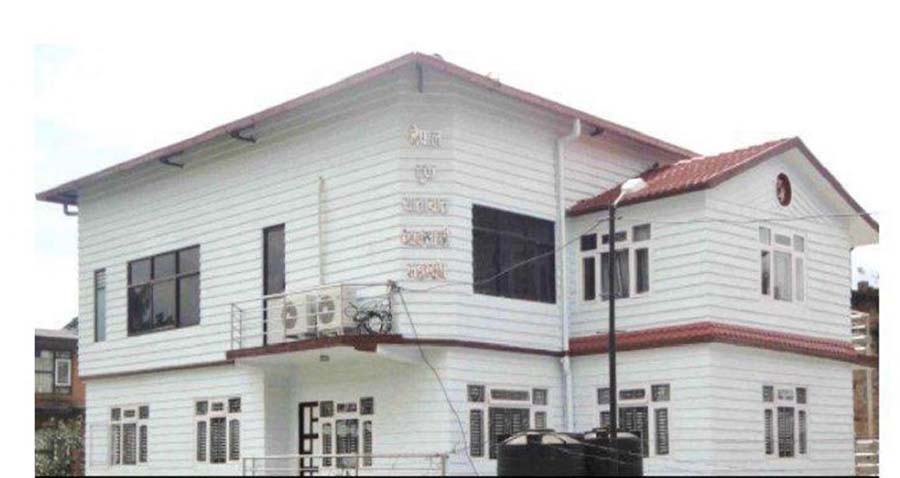 डिजेल मूल्यवृद्धिले ट्रक व्यवसायी प्रभावित,भाडा समायोजन गर्न सरकारसँग महासंघको माग डिजेल मूल्यवृद्धिले ट्रक व्यवसायी प्रभावित,भाडा समायोजन गर्न सरकारसँग महासंघको माग