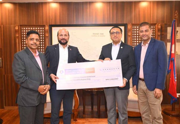 लुम्बिनी विकास बैंकद्वारा प्रधानमन्त्री दैवी प्रकोप उद्धार कोषमा २५ लाख सहयोग