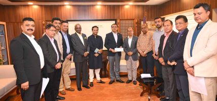 उद्योग परिसङ्द्वारा बाढीपीडितका लागि सवा ५ करोड बढी सहयोग