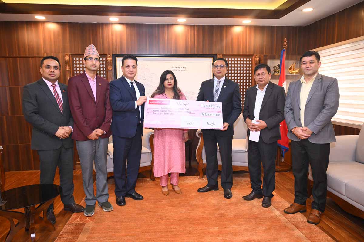 प्रभु बैंकले भोटेकोशी बाढी प्रभावितका लागि २ करोड ११ लाख सहयोग