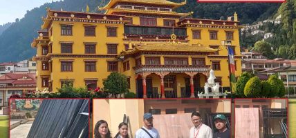 प्रभु बैंकद्धारा विपद्बाट प्रभावित परिवारहरुका लागी आश्रय स्थल (पहेंलो गुम्बा) लाई बंक बेड हस्तान्तरण