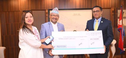 सांग्रिला डेभलपमेन्ट बैंकद्वारा भोटेकोशी बाढी प्रभावितका लागि ७० लाख सहयोग